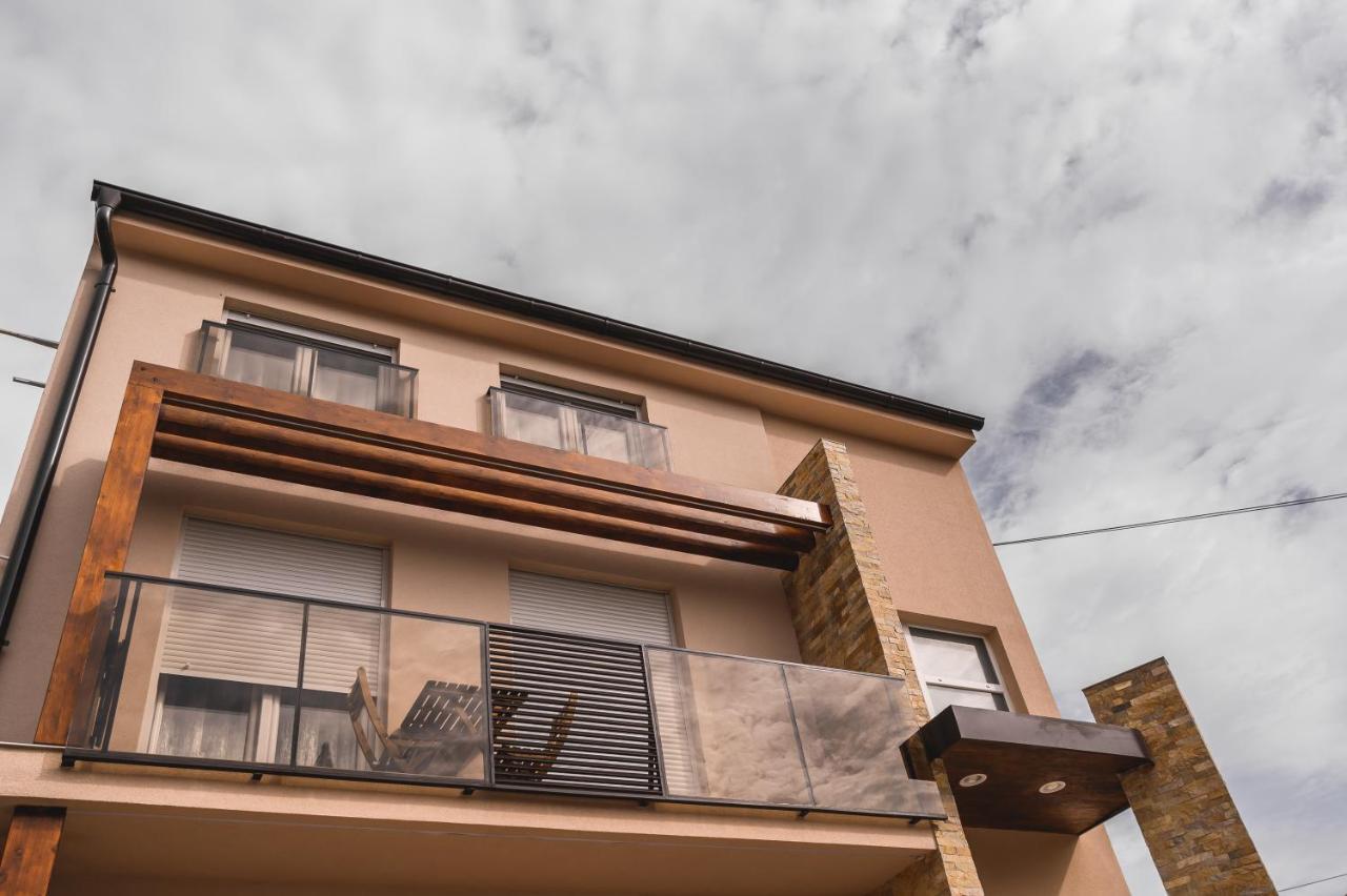 Apartmani Mis Шабац Екстер'єр фото