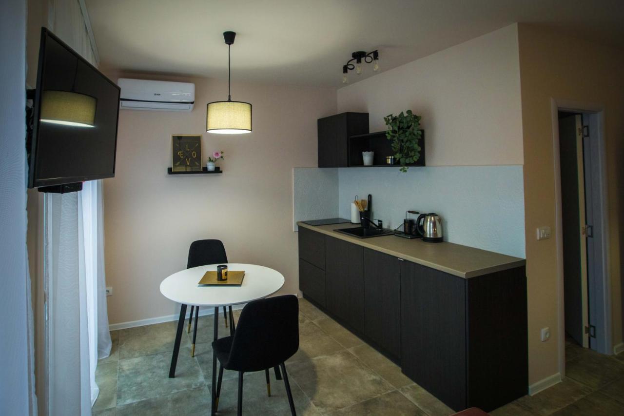 Apartmani Mis Шабац Екстер'єр фото