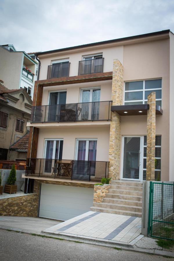 Apartmani Mis Шабац Екстер'єр фото
